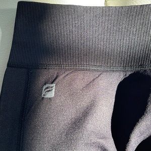 Fabletics black capri leggings size Small